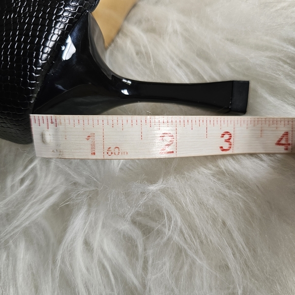 NWOT black ankle strap heels, size 39 - Picture 5 of 7